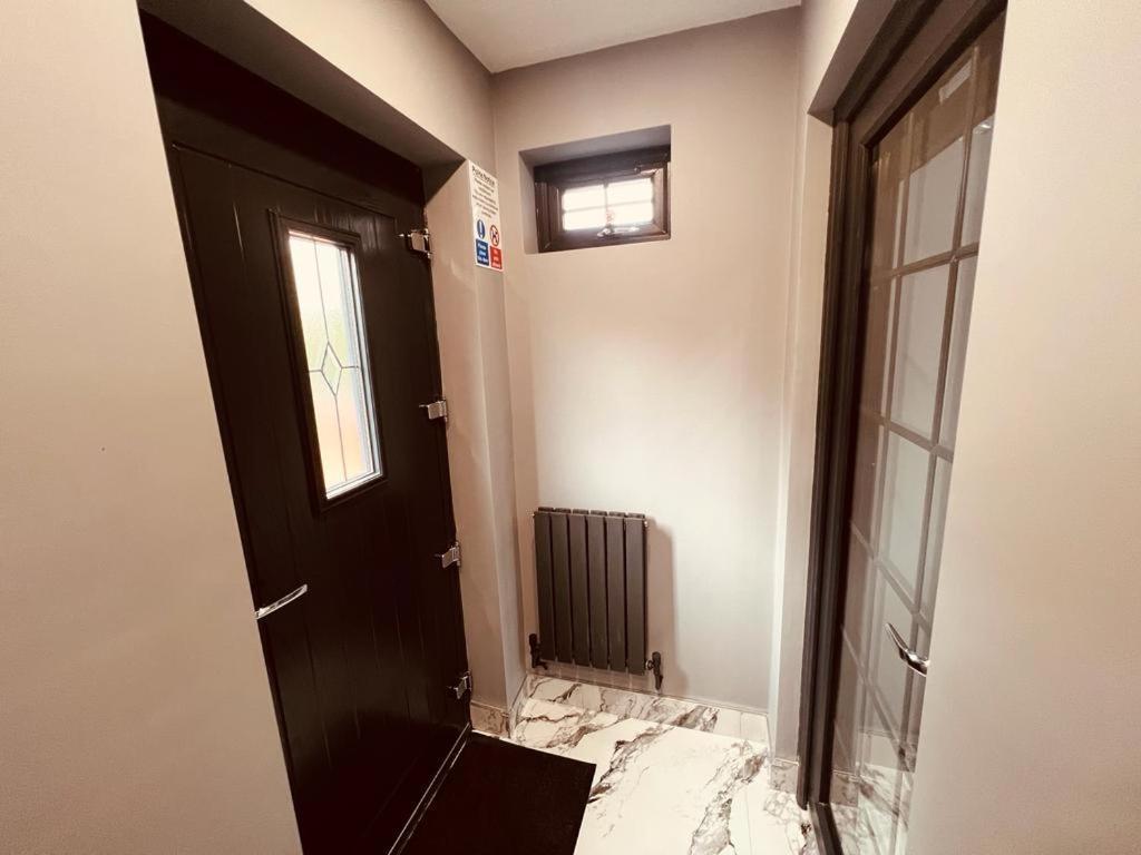 Urban Escape *4 Bedroom House* With Free Parking Birmingham Exterior foto